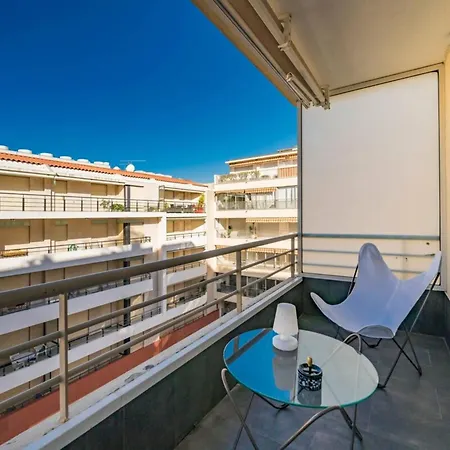Sublime Contemporary In The Heart Of דירה *