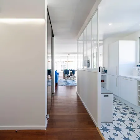 Sublime Contemporary In The Heart Of דירה *